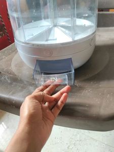 Grain Dispenser
