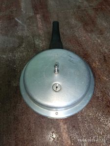 2 litre ideal Pressure Cooker