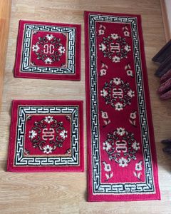 Red Rug Set