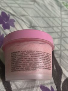 Swiss Beauty Strawberry Scrub