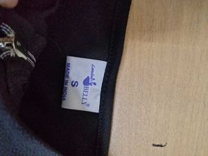 Black Zip-Up Crop Top