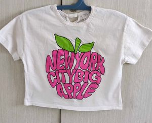 Zara White Short Top Size 9New york City Big Apple
