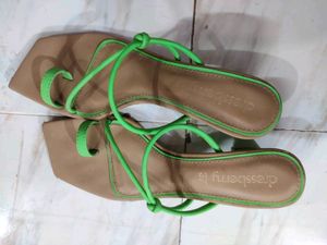 Dressberry One Toe Block Heels With Knott Details
