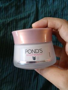 Ponds Bright Beauty light creme with UV filter