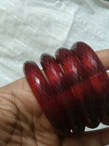 Set of 4 Red Bangles