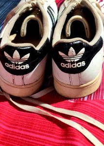 Adidas Sneakers