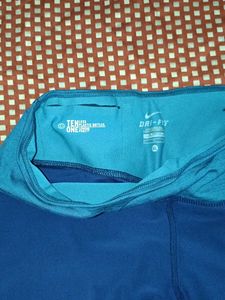 🏋️‍♀️ Nike Blue Yoga Pants