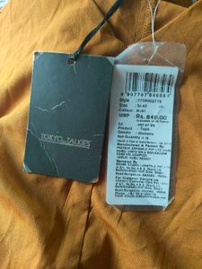 Stylish Blouson Crop Top