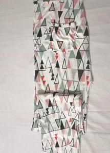 White Printed Small Triangle Jeggings