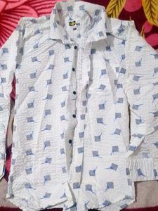 Stylish White Patterned Shirt
