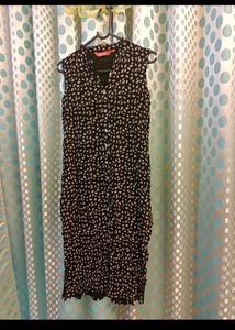 Combo Of 6 dresses As Shown In pics .