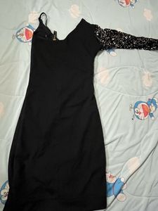 Sequin One-Sleeve Party Dress