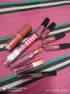 Lipstick Bundle ( One in 99rs)