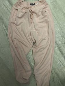Breathable Joggers With Exculsive Cotton