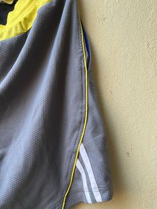 Men’s grey shorts with pockets
