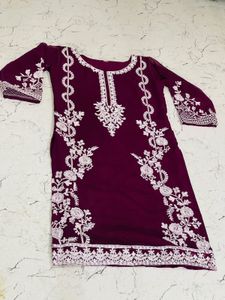 Elegant Purple Embroidered Kurti