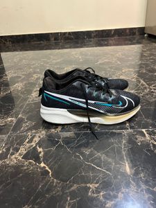 Nike Zoom Gravity Running Shoes