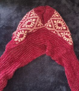 Maroon Patterned Woolen Cap