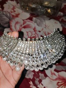 Jewellery Set With Maang Tika