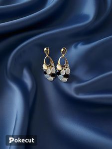 Elegant Oval Drop Earrings