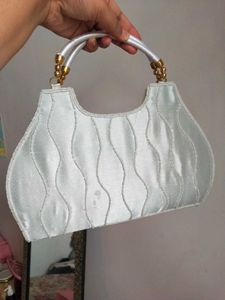 Pearl Hand Purse