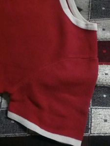 Crop Top Cerry Red 🍒 Colour Like A New. Elegant