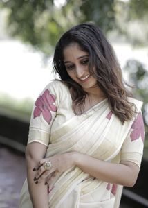 Pastel Red floral Tissue set saree 😍😍😍