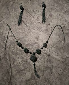 Necklace & Earring Set