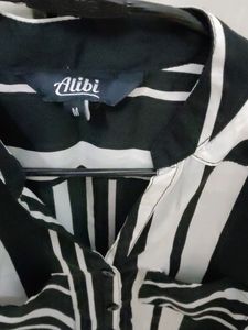 💢SALE💢 ALIBI Black and White Shirt