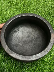 Vintage Black Mud Cooking Pot New
