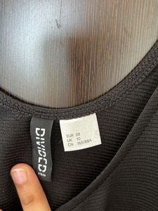H&amp;M&#39;s Little Black Dress