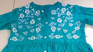 Floral Embroidered Kurta