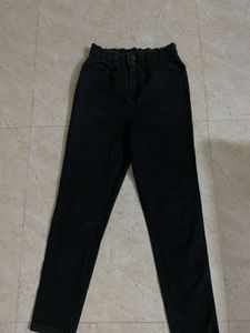 Black High-Waisted Jeans