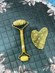 Jade Roller & Gua Sha Set