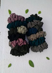 Set of 12 Scrunchies 💞