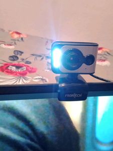 Frontech Webcam With Mic And LED Light