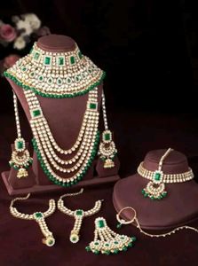 Emerald & Pearl Bridal Jewelry Set