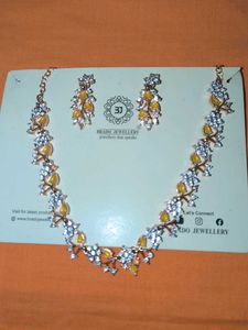 Elegant Necklace &amp; Earring Set