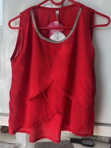 Red Sleeveless Top