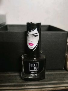Elle 18 &amp; Zudio Nail Polish Duo