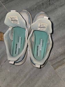 Red Tape : Women Sneakers