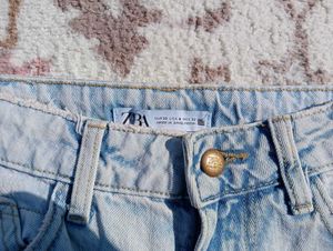 Zara Straight Jeans