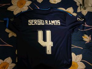 Real Madrid Ramos Jersey New Not Used XL Size