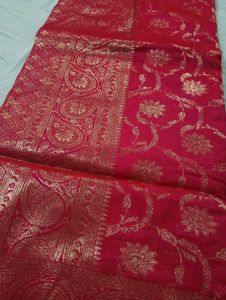 Dark Pink Dola Silk Saree With Blouse Piece