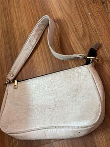 White Shoulder Bag