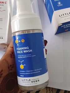 Little Dews Vitamin C Face Serum and foaming facew
