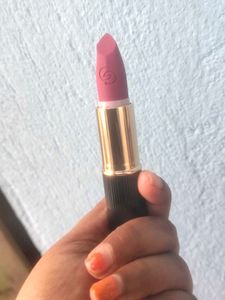 Oriflame GG Iconic Matte Lipstick SPF 15
