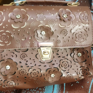 sling  purse.