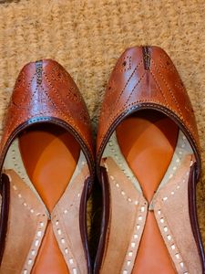 Jooti In Brown Color