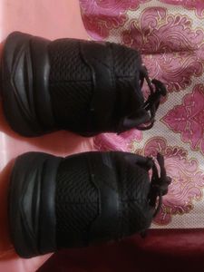 Asics Gel In Black Colour